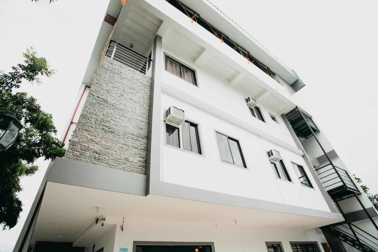 Kingswick Residences & Lodge Dumaguete City ภายนอก รูปภาพ