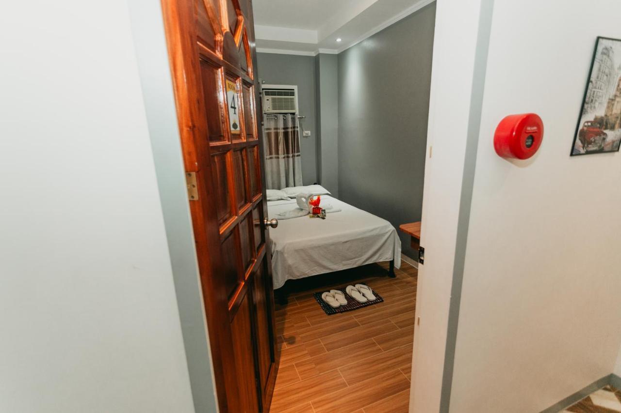 Kingswick Residences & Lodge Dumaguete City ภายนอก รูปภาพ