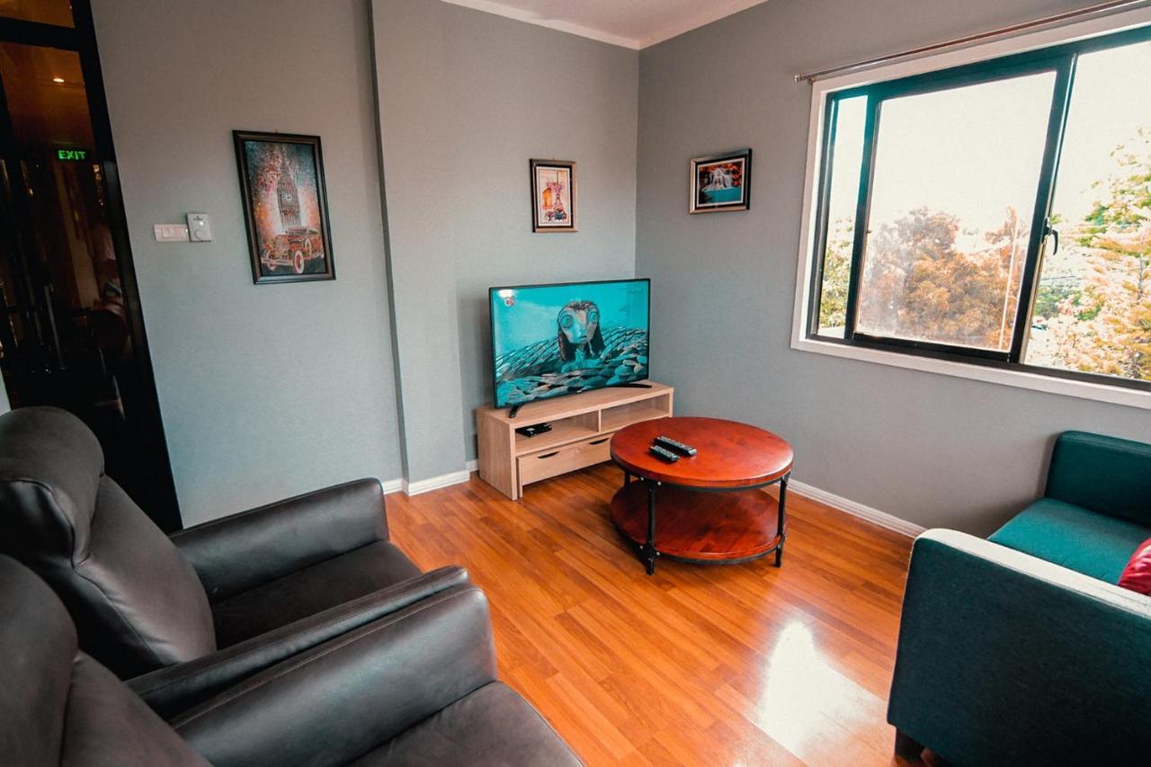 Kingswick Residences & Lodge Dumaguete City ภายนอก รูปภาพ